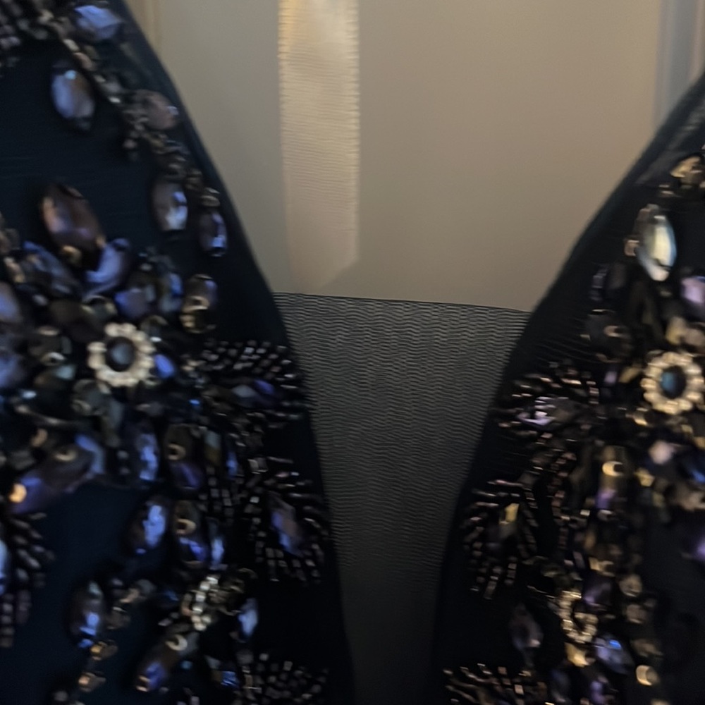 Lucci Lu Size 14 Sequined full length gown. Wedding/Special Occasion. Navy - Picture 6 of 16